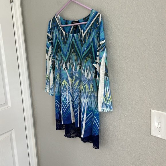 Pretty weekend top - Picture 3 of 10